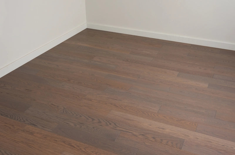 High Traffic Wire Brushed Plain Sawn White Oak