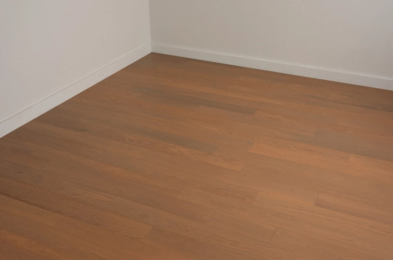 High Traffic Wire Brushed Plain Sawn White Oak